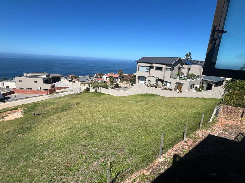 940 m² Land available in Herolds Bay photo number 14