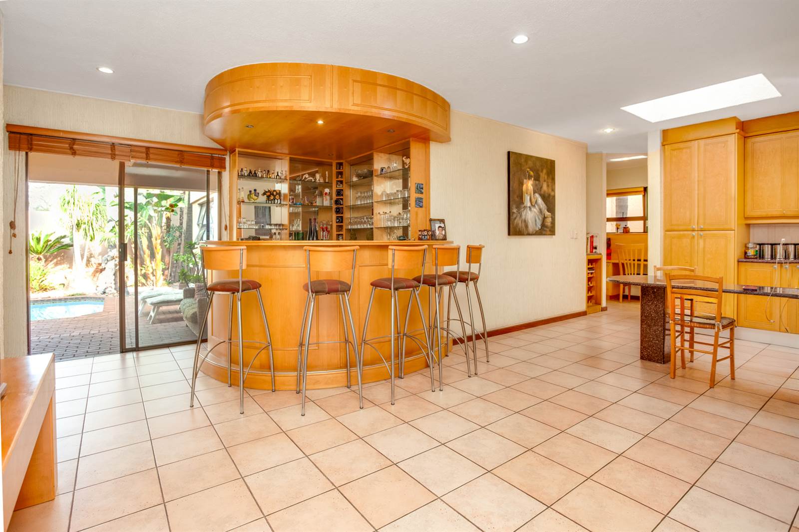 4 Bed House in Lonehill photo number 6