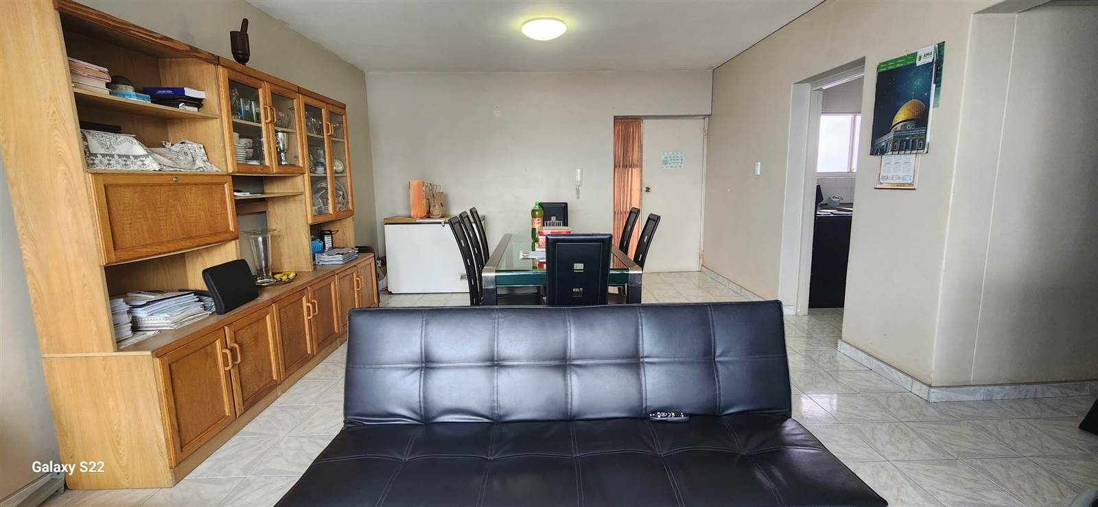 3 Bed Apartment in South Beach photo number 3