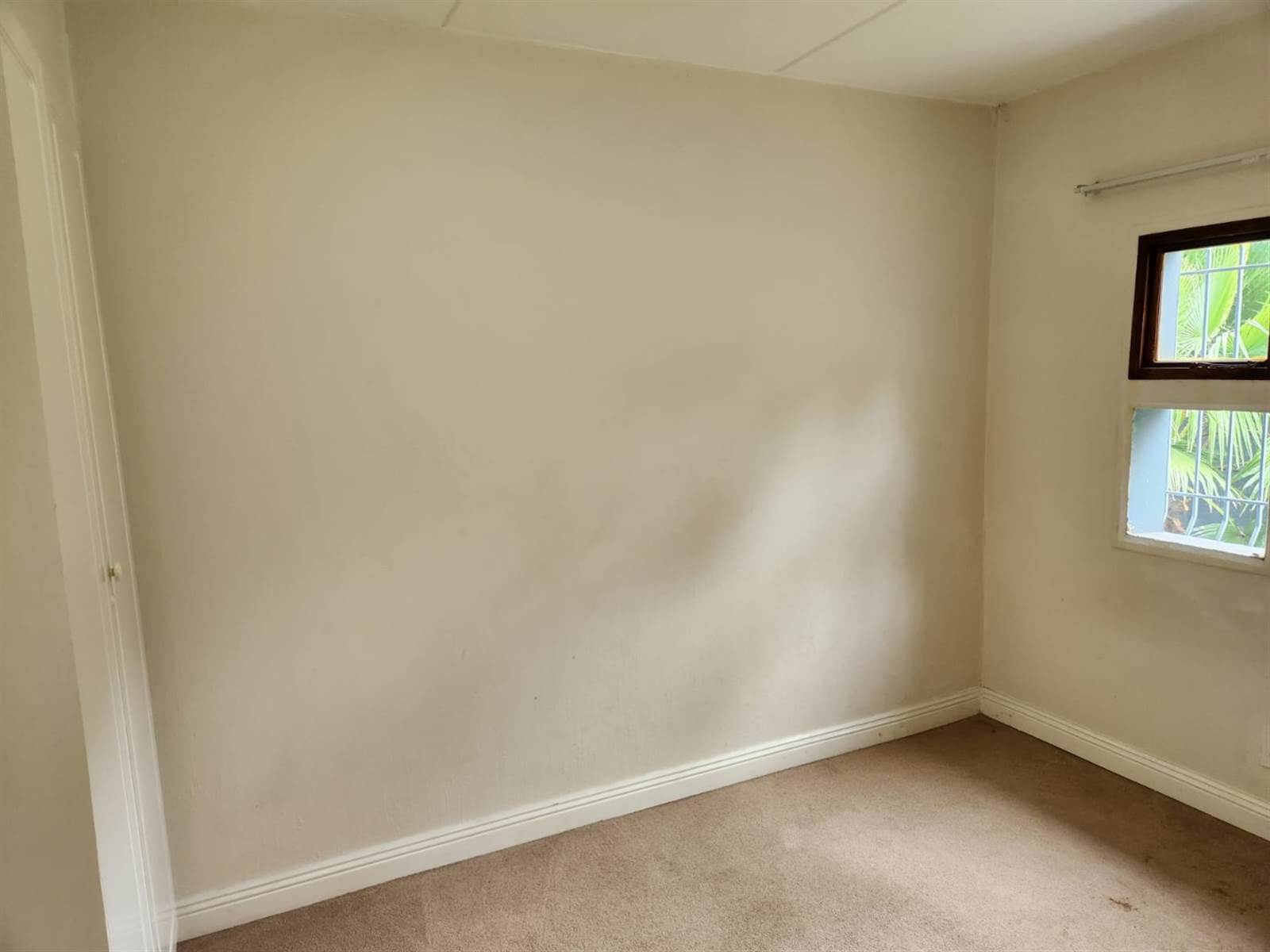 2 Bed Apartment in Sandown photo number 22