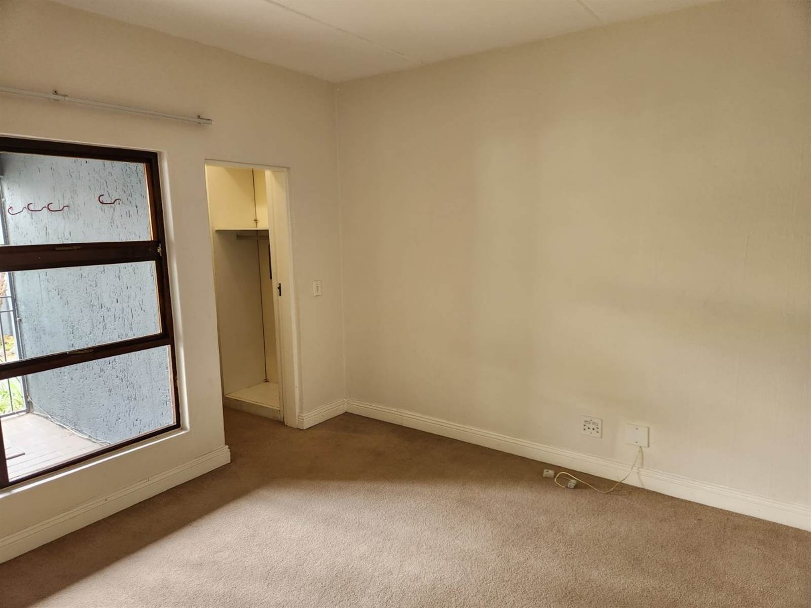 2 Bed Apartment in Sandown photo number 12