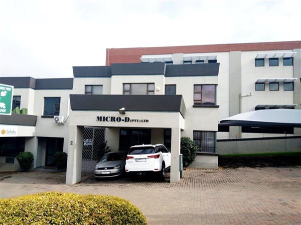 260  m² Commercial space in Woodmead
