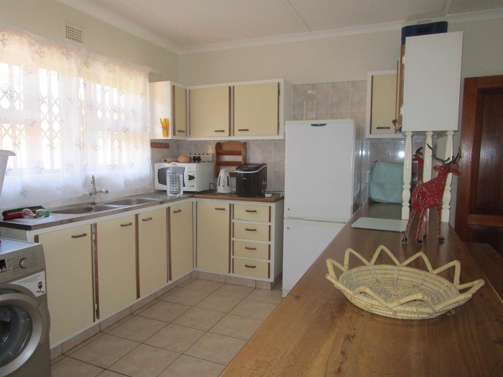 3 Bed House in Scottburgh Central photo number 11