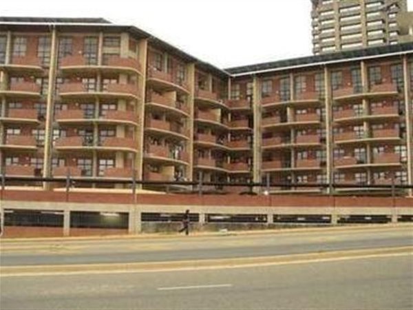 1 Bed Apartment in Milpark