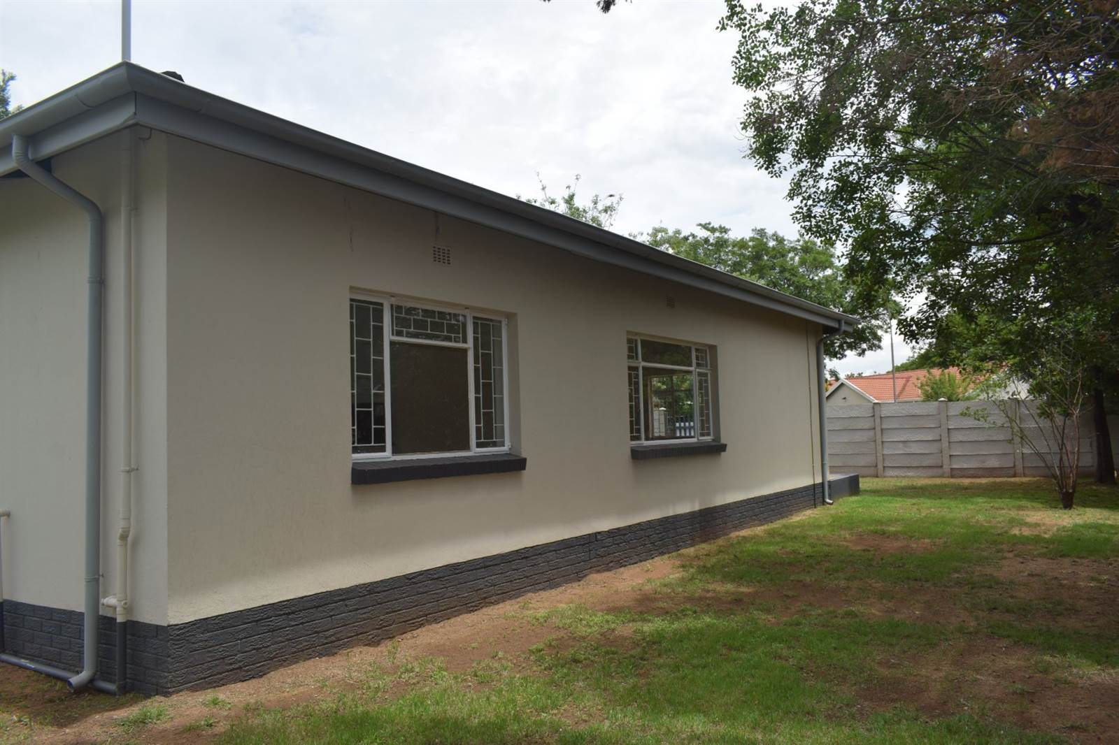 3 Bed House in Rensburg photo number 17