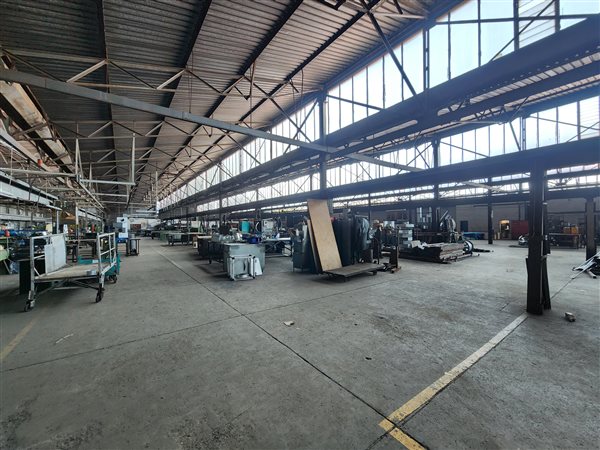 6000  m² Industrial space in Isando