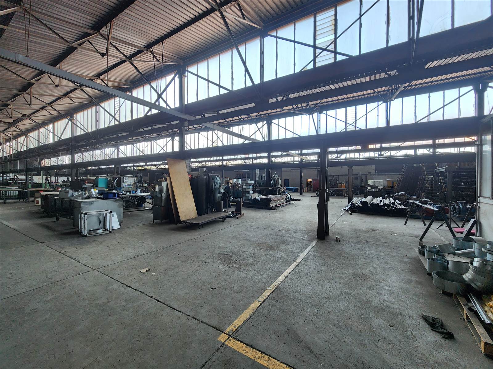 6000  m² Industrial space in Isando photo number 4