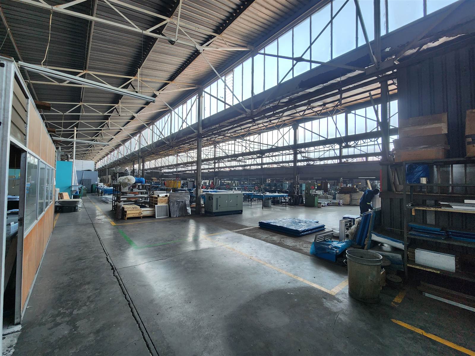 6000  m² Industrial space in Isando photo number 5
