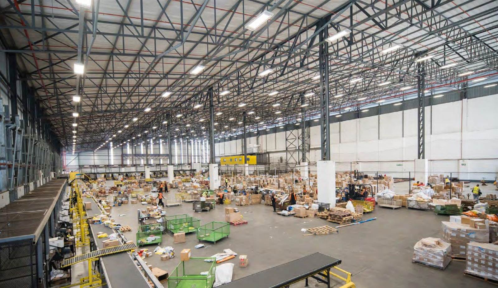 9518  m² Industrial space in Airport Industria photo number 5