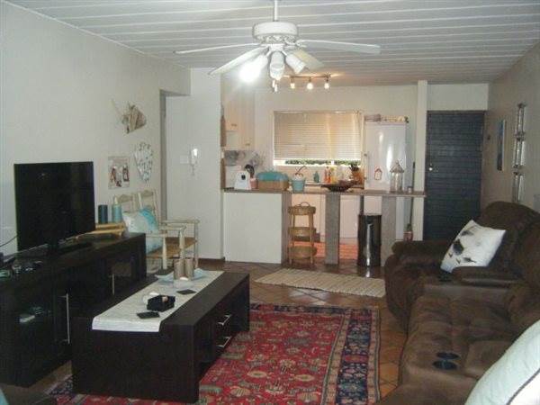 2 Bed Apartment in Kosmos photo number 5
