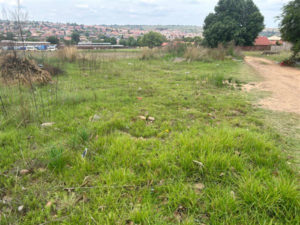 5200 m² Land available in Duvha Park