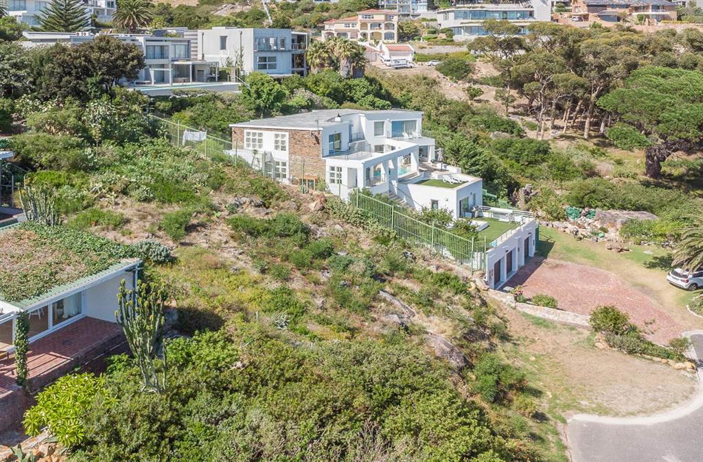 750 m² Land available in Camps Bay photo number 6