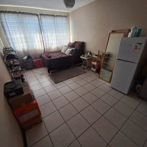 1 Bed Flat in Durban CBD photo number 7