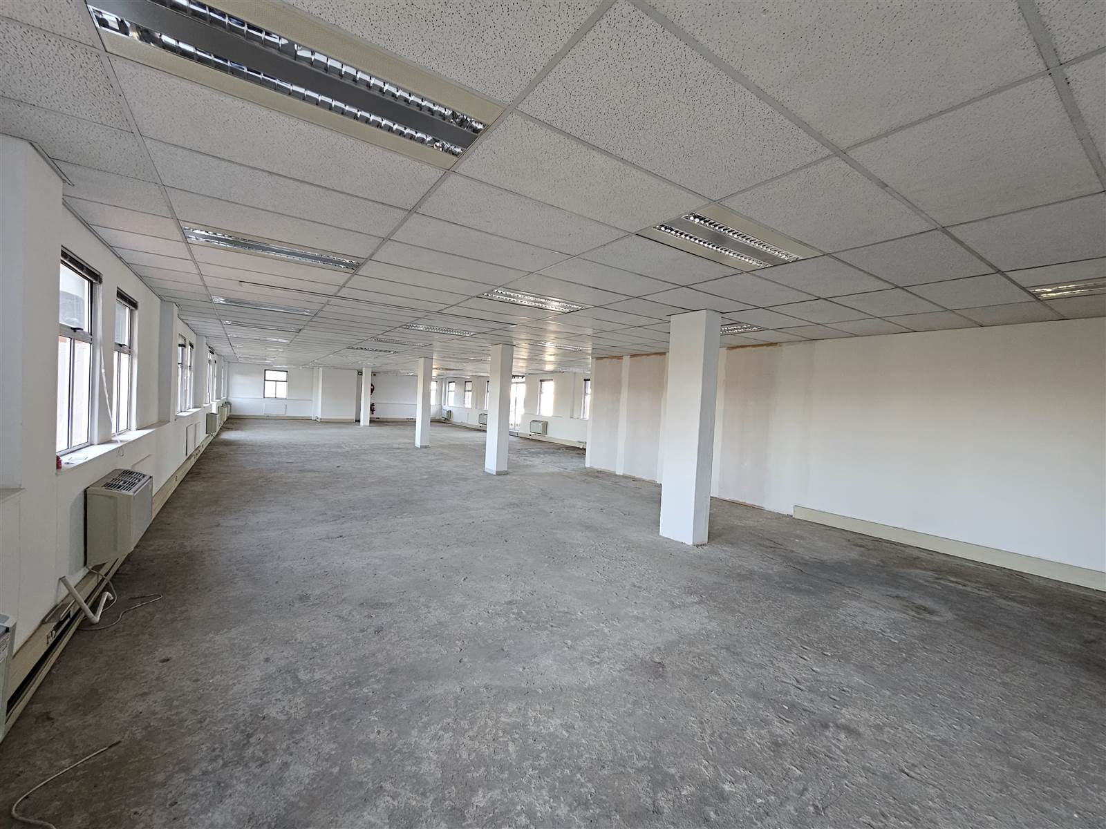 317.5  m² Commercial space in Menlyn photo number 8