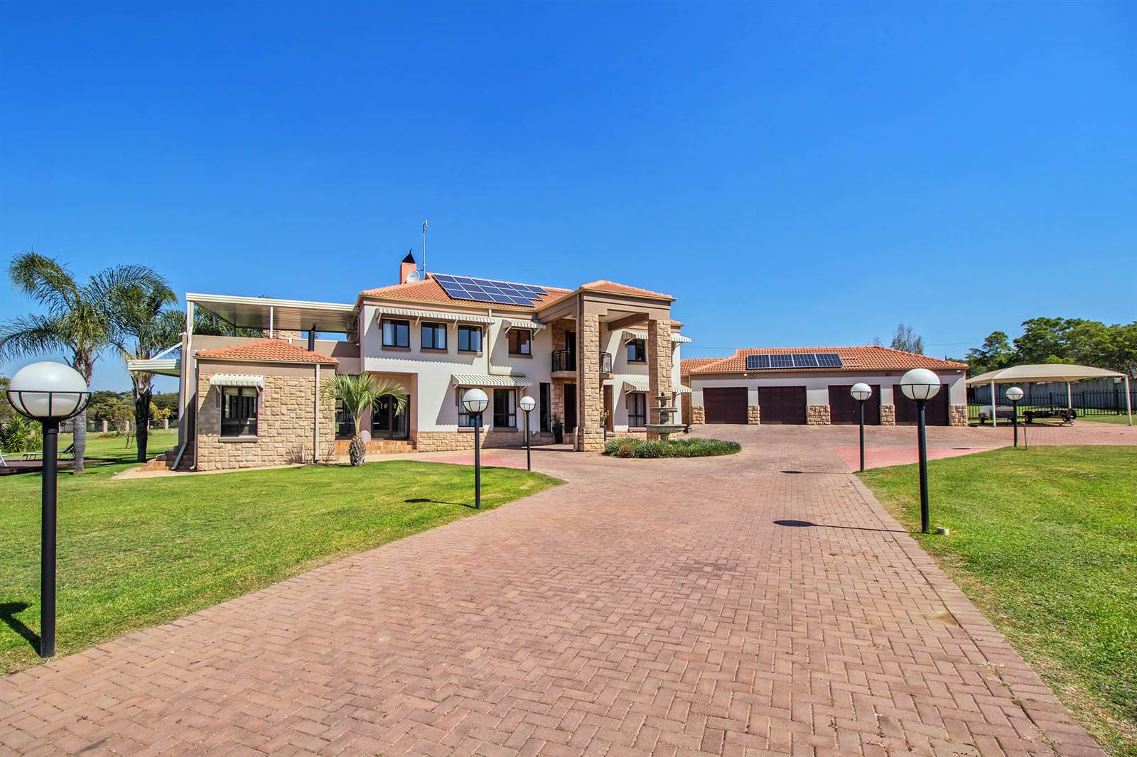 5 Bed House in Mooikloof Equestrian Estate photo number 11