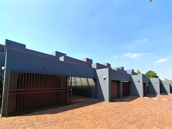 3 Bedroom House 3 Bedroom House