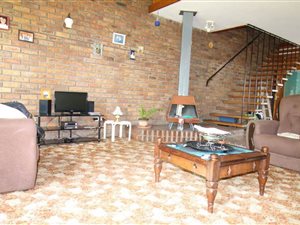 2 Bed Townhouse in Springs Central