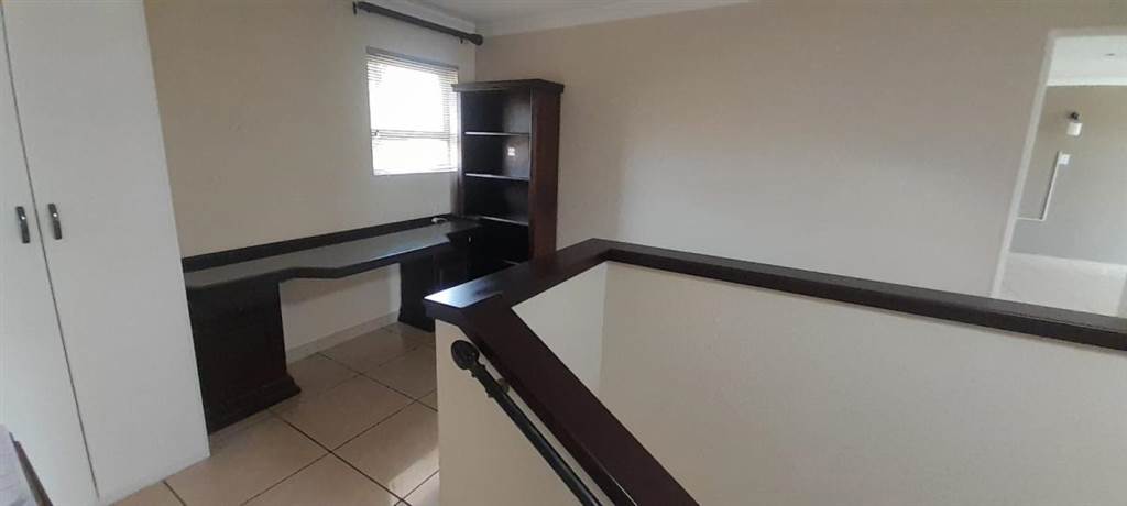 3 Bed Townhouse in Vaalpark photo number 27