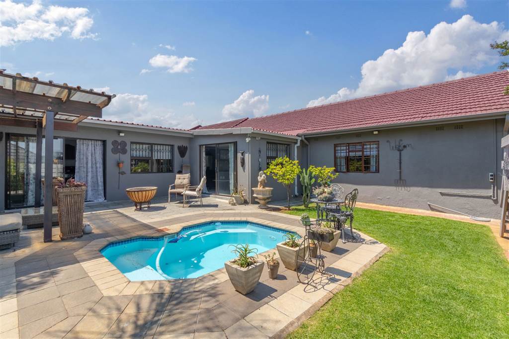 4 Bedroom House