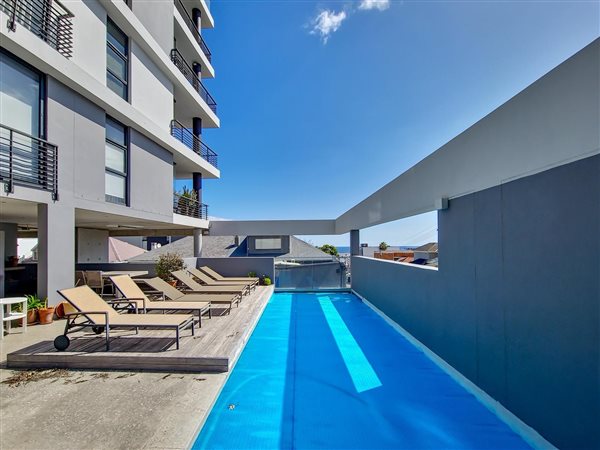 2 Bed Apartment in Bantry Bay