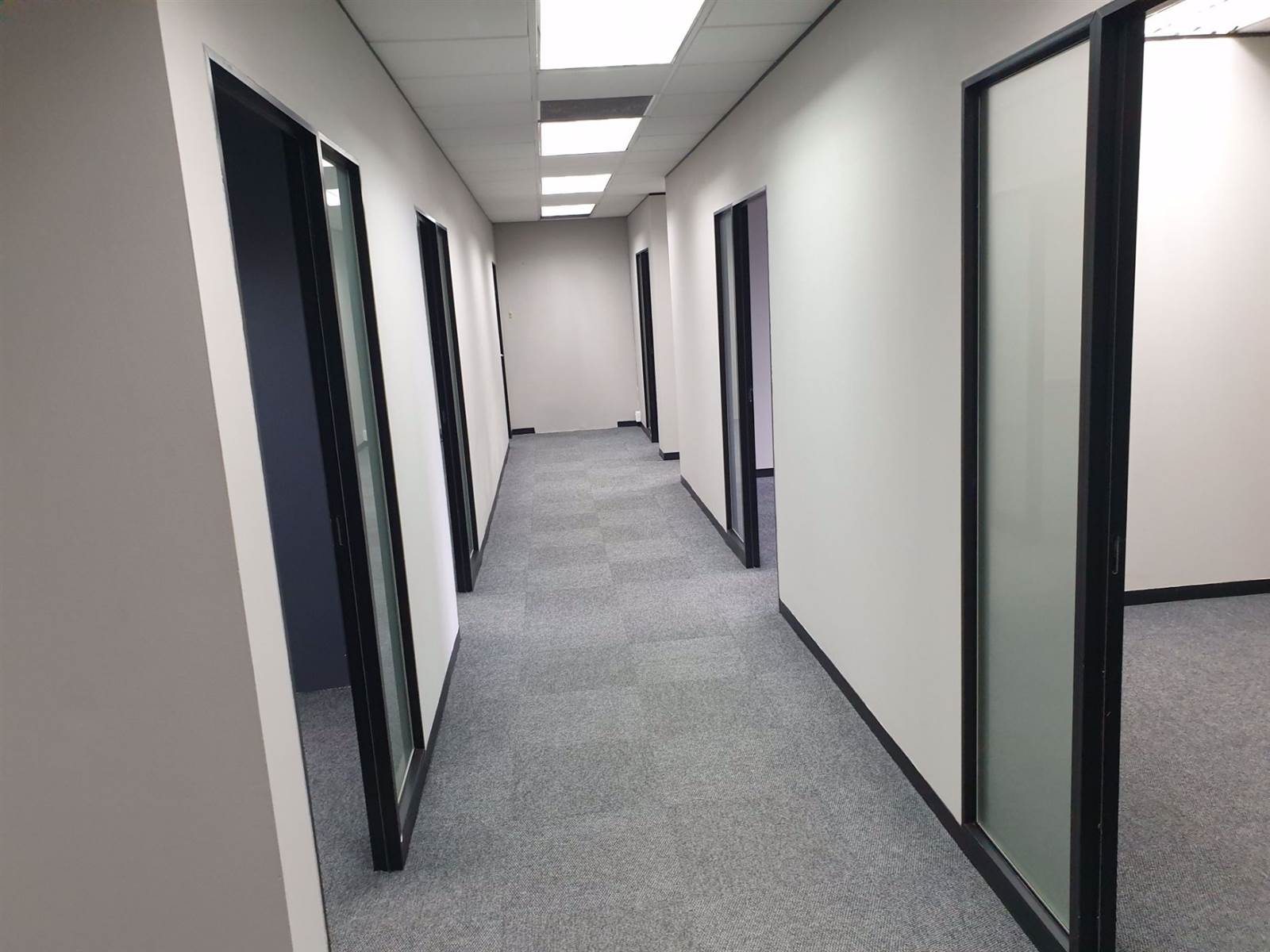 249  m² Office Space in New Town Centre photo number 9