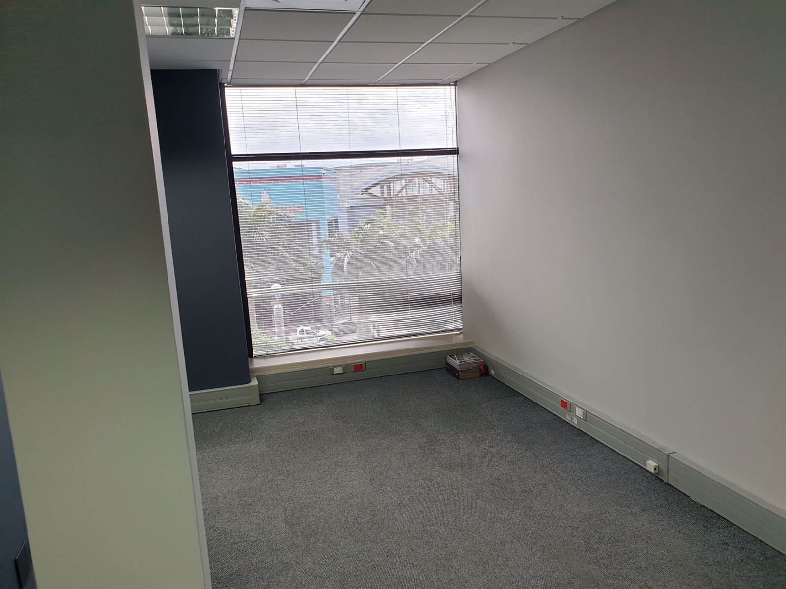 249  m² Office Space in New Town Centre photo number 5