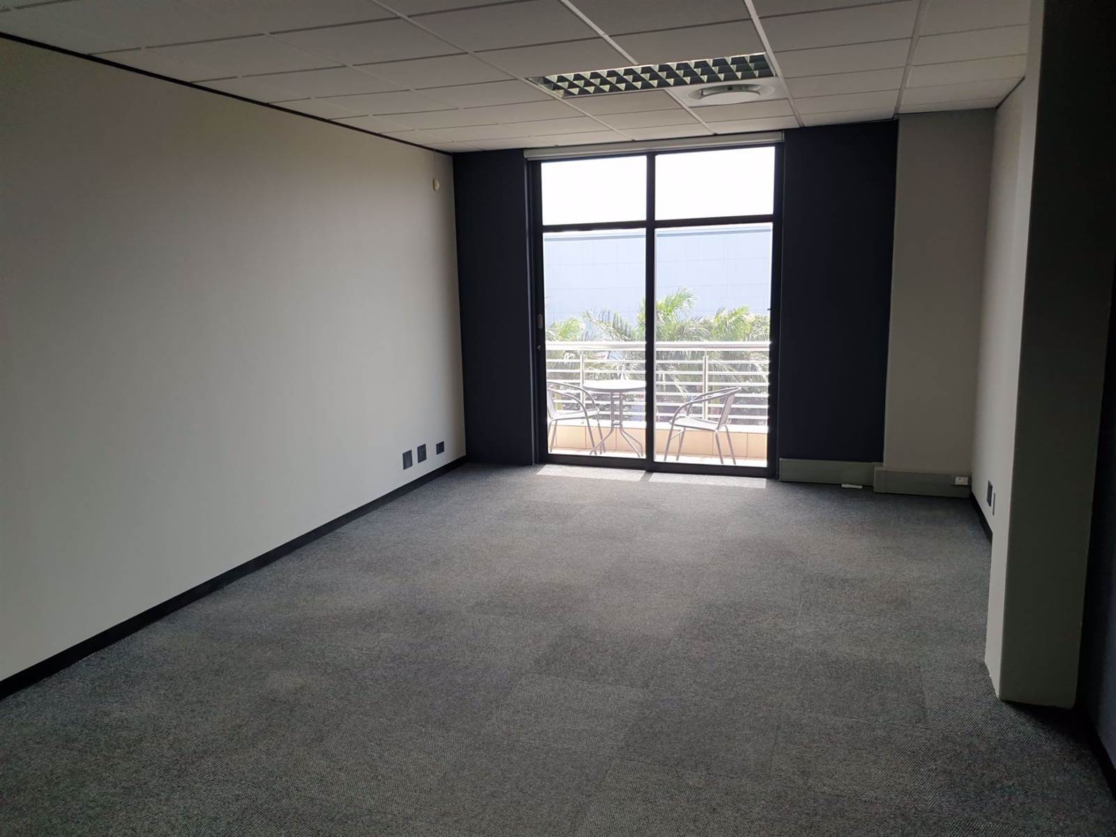 249  m² Office Space in New Town Centre photo number 6
