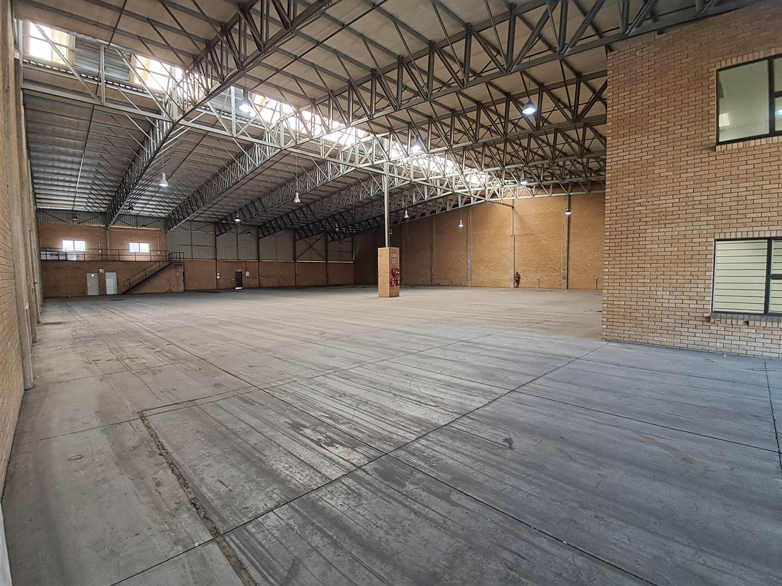 1736  m² Industrial space in Kya Sands photo number 21
