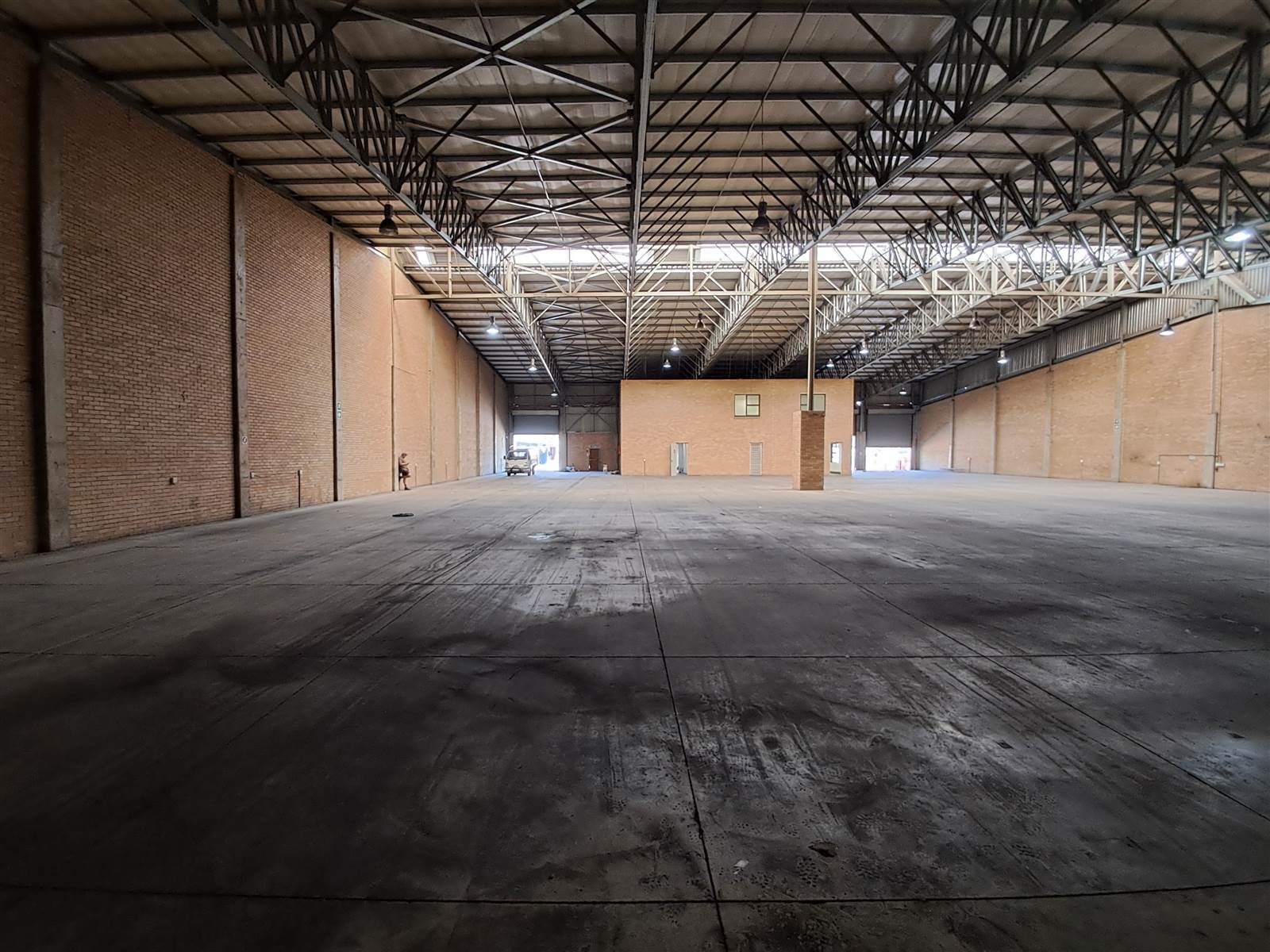 1736  m² Industrial space in Kya Sands photo number 9