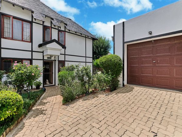 3 Bed Cluster in Sunninghill