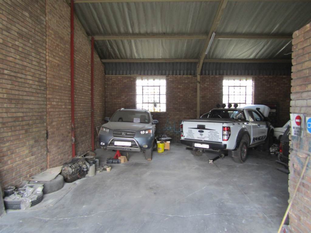 301  m² Industrial space in Benoni South photo number 2