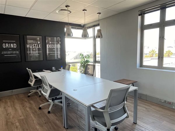 137  m² Office Space