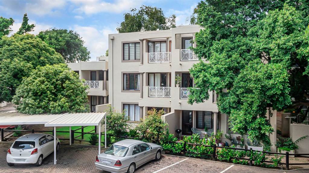 1 Bed Apartment in Craighall photo number 14