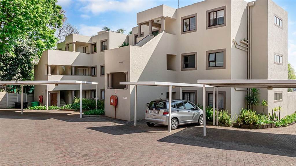 1 Bed Apartment in Craighall photo number 15