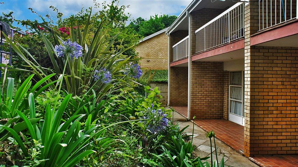 1 Bed Apartment to rent in Bramley RR2154239 Private Property