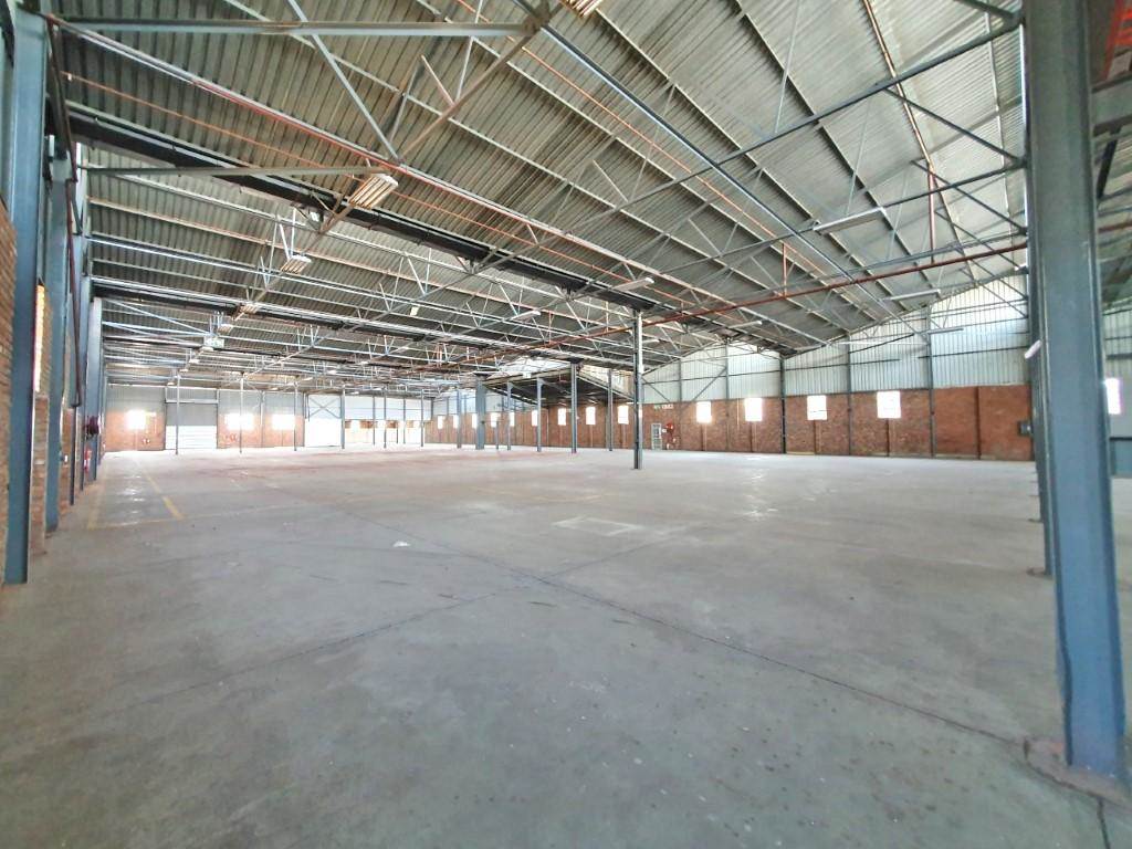 11836  m² Industrial space in Isando photo number 6