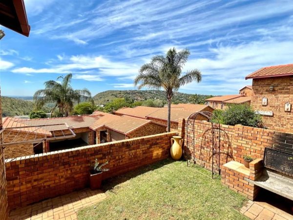 4 Bed Townhouse in Rangeview