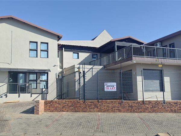 296 m² Commercial space 296 m² Commercial space