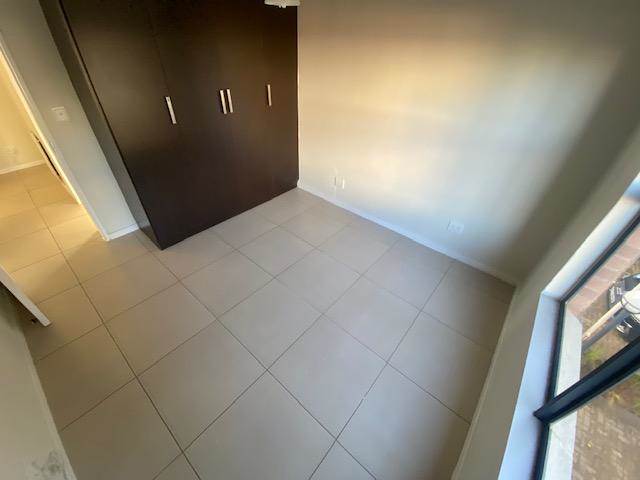 2 Bed Apartment in Kyalami Hills photo number 19