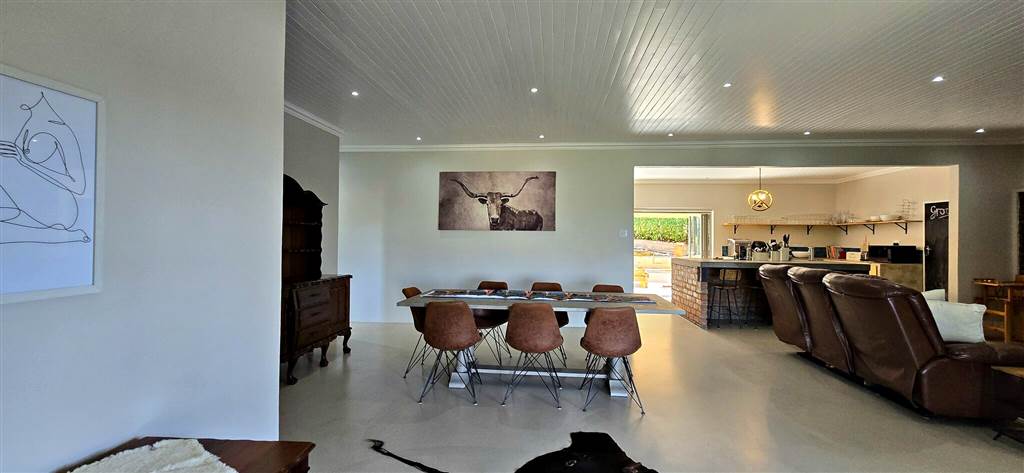 4 Bed House in Swellendam photo number 10