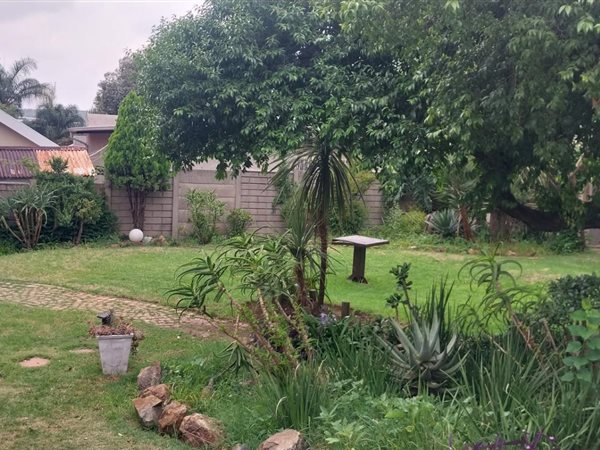 1 Bed Garden Cottage