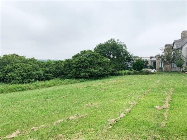 1128 m² Land available in Cotswold Downs Estate