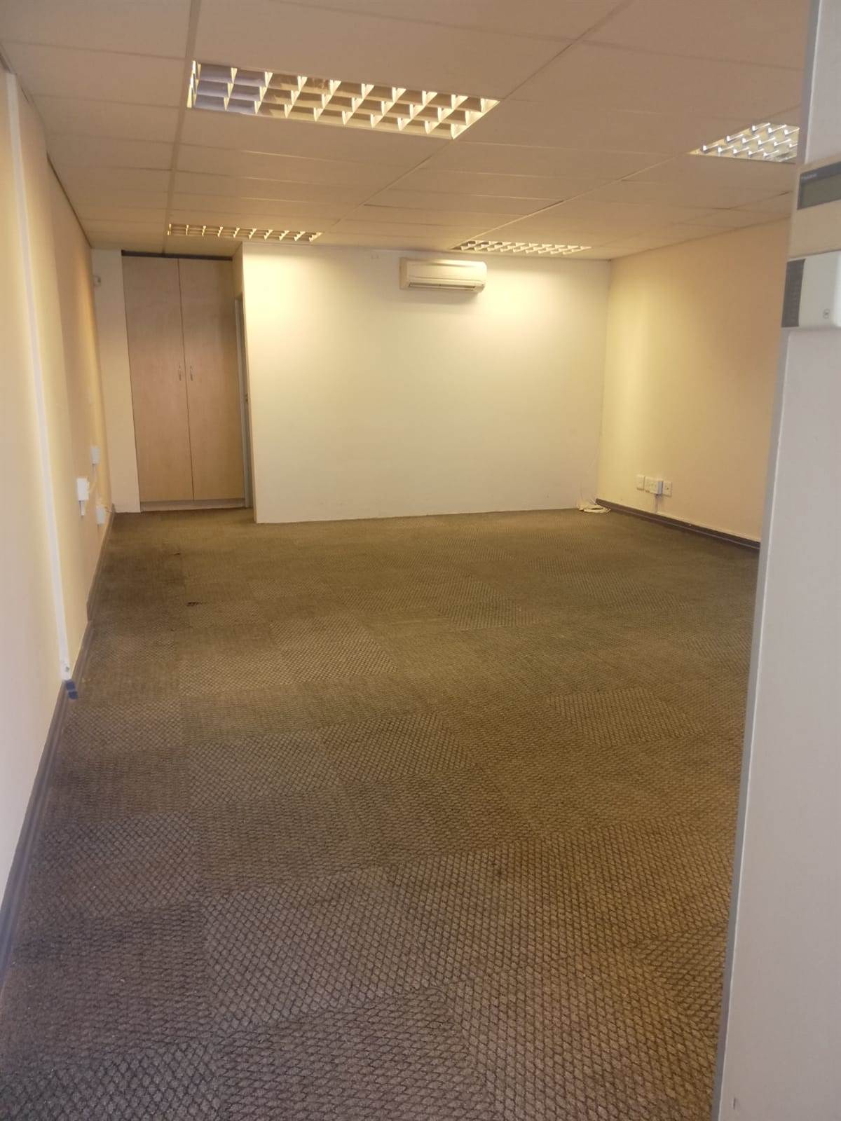68  m² Office Space in Tyger Valley photo number 11