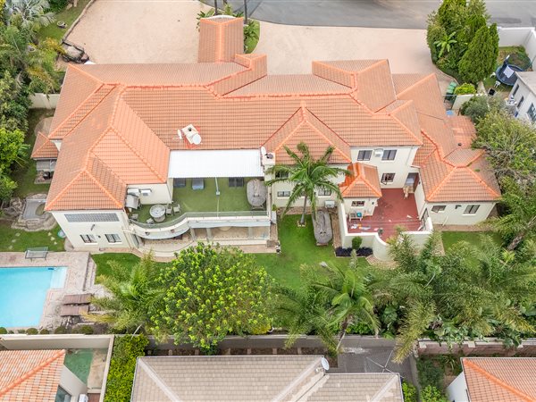 6 Bedroom House 6 Bedroom House