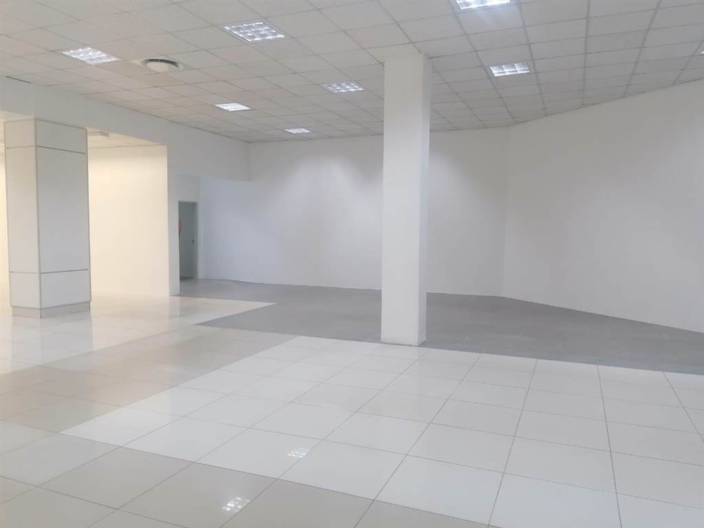 308  m² Commercial space in Louis Trichardt photo number 3