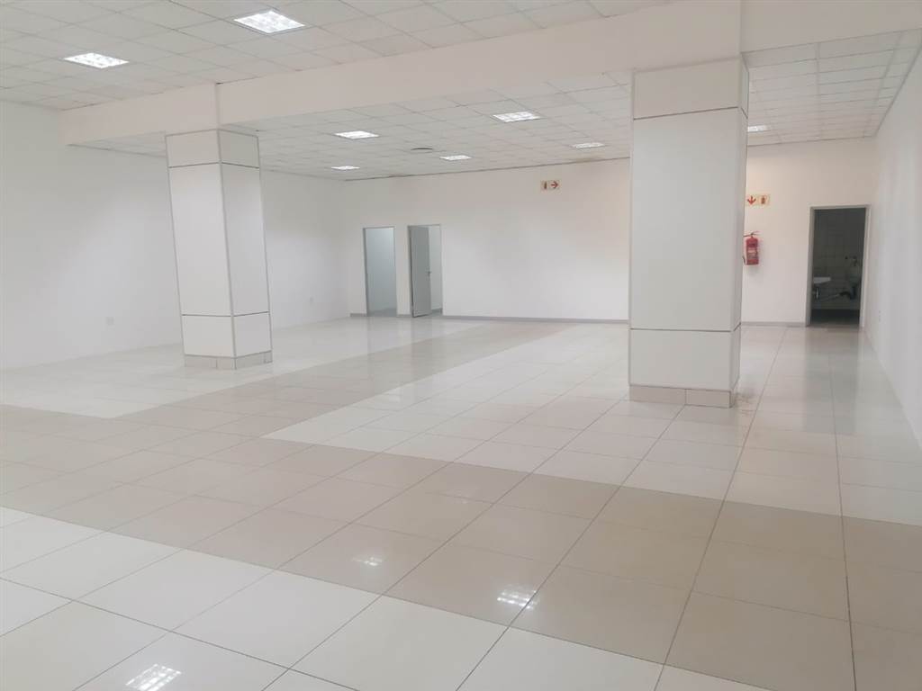 308  m² Commercial space in Louis Trichardt photo number 5