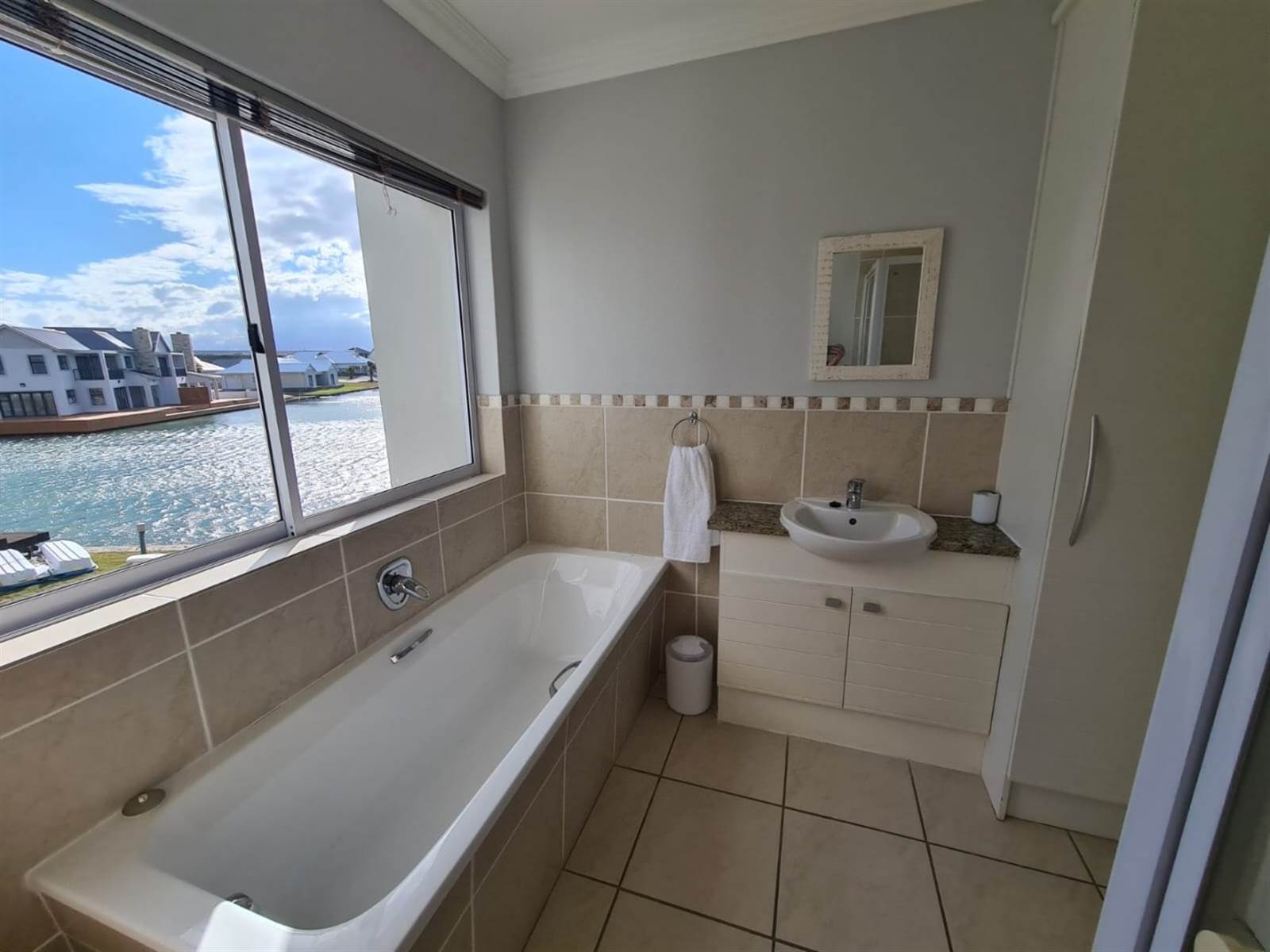 2 Bed Apartment in Marina Martinique photo number 27