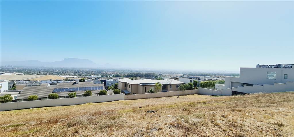 987 m² Land available in Plattekloof photo number 11
