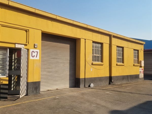 154  m² Industrial space