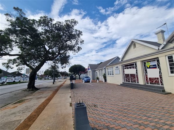 150  m² Commercial space in Mill Park